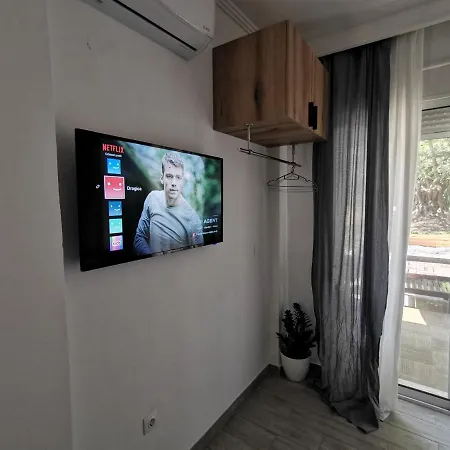 Adamant Apartment Nea Moudania